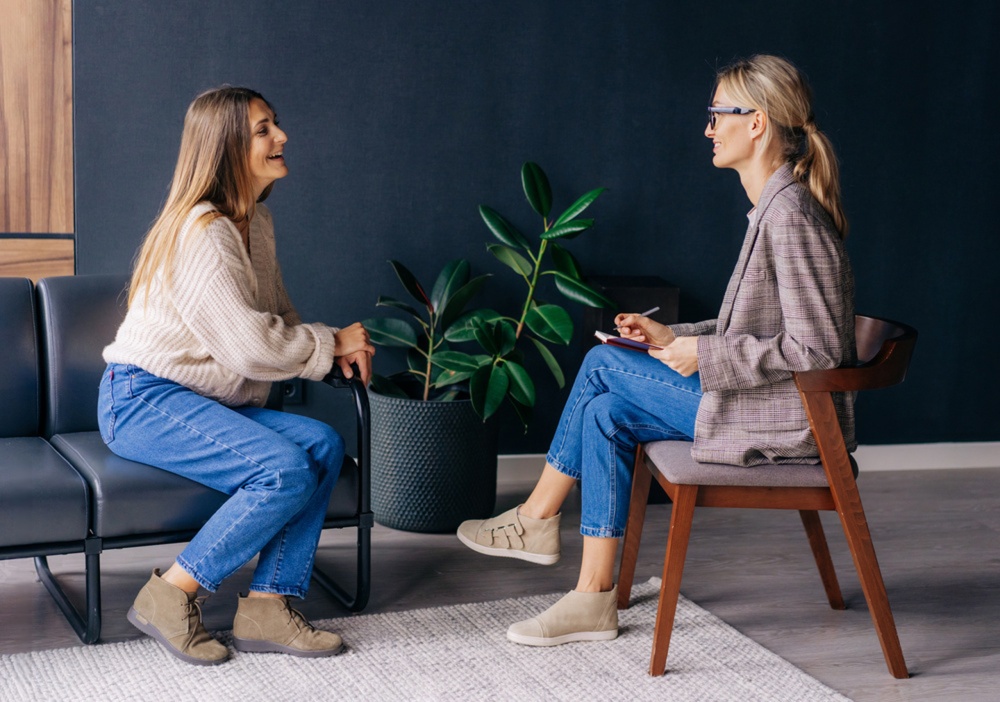 Counsellor in Vancouver providing in-person counselling for communication and boundary setting